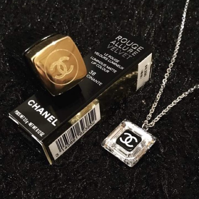 CHANEL(シャネル)のCHANELの赤の口紅 コスメ/美容のベースメイク/化粧品(口紅)の商品写真