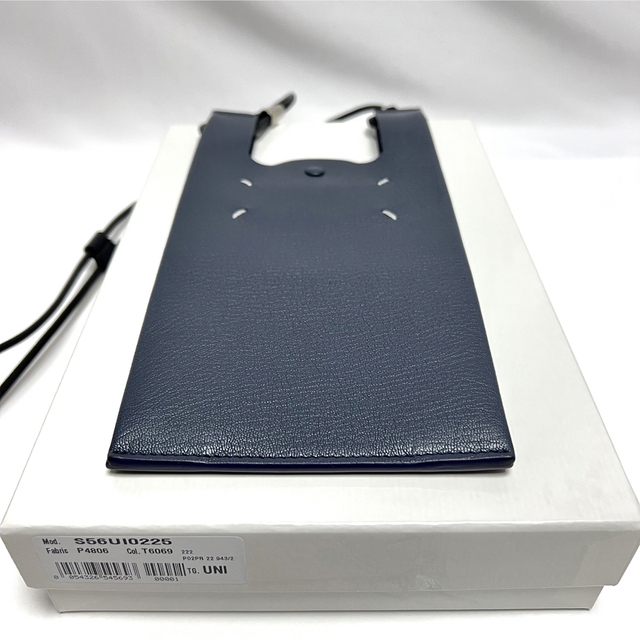 Maison Martin Margiela(マルタンマルジェラ)のメゾンマルジェラ スマートフォン ポーチ iphone ケース ネックポーチ 紺 レディースのバッグ(ショルダーバッグ)の商品写真