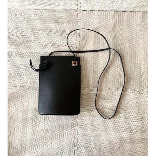 未使用 LOEWEロエベ ダイスポケットクラシックカーフ ブラック-