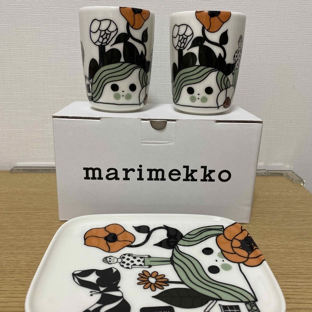 新品　マリメッコ marimekko マグカップ　ペア　2点セット　プレート