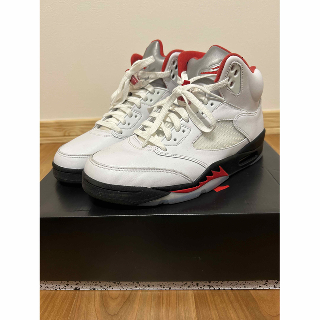 スニーカーNike Air Jordan 5 Retro Fire Red (2020)