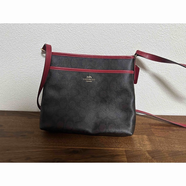 コーチ COACH ショルダーバッグ シグネチャーファイルPVCバッグ 【当店