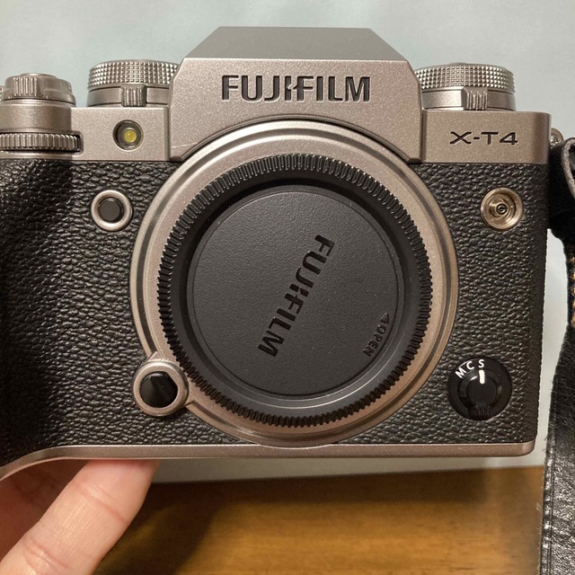 FUJIFILM X-T4