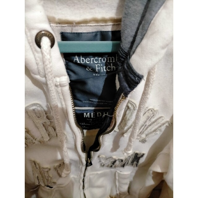 Abercrombie&Fitch(アバクロンビーアンドフィッチ)のアバクロ メンズ パーカー 白 US M 男女兼用 メンズのトップス(パーカー)の商品写真