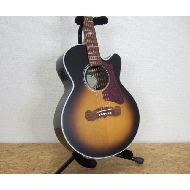 Epiphone(エピフォン)のEpiphone J-200EC Studio Parlor J-200パーラー 楽器のギター(アコースティックギター)の商品写真