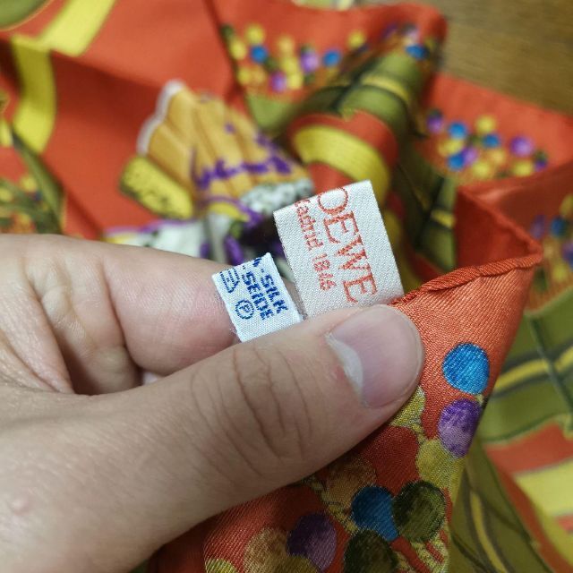 699未使用 LOEWE ロエベ スカーフ シルク100% 扇柄 ヴィンテージ