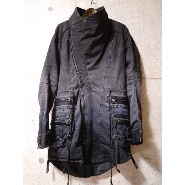 KMRII(ケムリ)のKMRii ケムリ ミリタリーコート 美品 サイズ1 メンズのジャケット/アウター(ミリタリージャケット)の商品写真