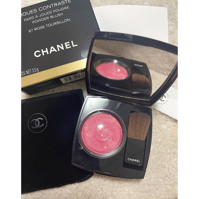 CHANEL(シャネル)のジュ コントゥラスト　シャネル コスメ/美容のメイク道具/ケアグッズ(チーク/フェイスブラシ)の商品写真