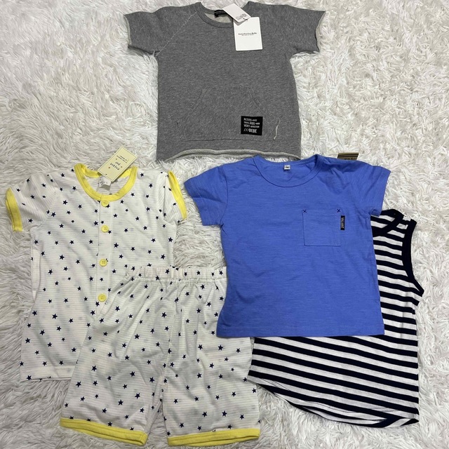 BeBe(ベベ)の値下★新品★110cm★パジャマ　bebe含 トップスセット キッズ/ベビー/マタニティのキッズ服男の子用(90cm~)(Tシャツ/カットソー)の商品写真