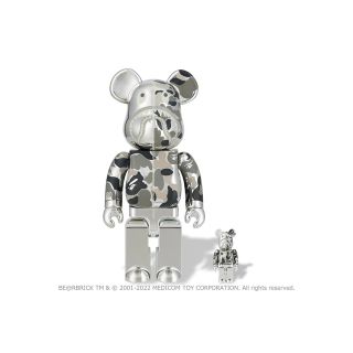 アベイシングエイプ(A BATHING APE)の新品 BAPE BE@RBRICK CAMO SHARK SILVER シルバー(キャラクターグッズ)