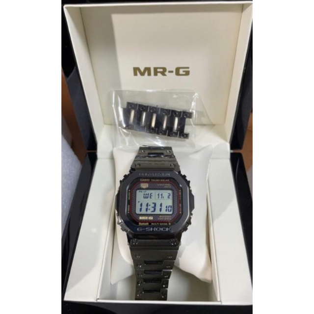 G-SHOCK(ジーショック)のG-shock MRG-B5000B-1JR カシオ メンズの時計(腕時計(デジタル))の商品写真