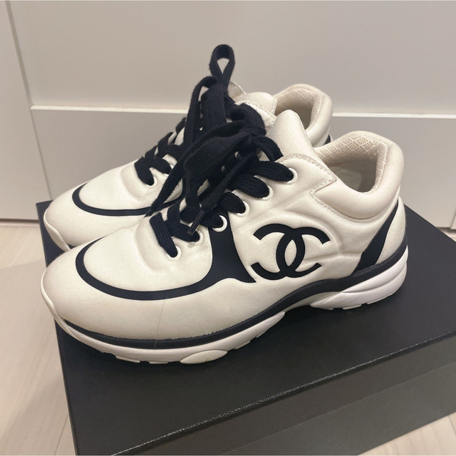 CHANEL スニーカー