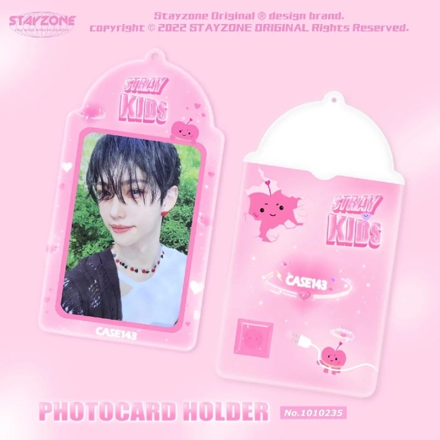 Stray Kids(ストレイキッズ)のStraykids  maxident cardholder Pink.ver エンタメ/ホビーのタレントグッズ(アイドルグッズ)の商品写真