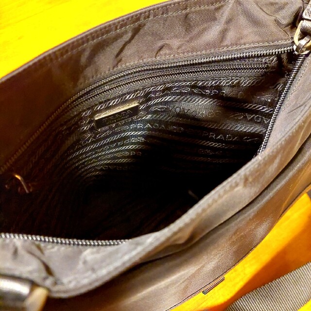 PRADA(プラダ)の【Gカード保存袋付き】プラダ ショルダーバッグ VA0269 レディースのバッグ(ショルダーバッグ)の商品写真