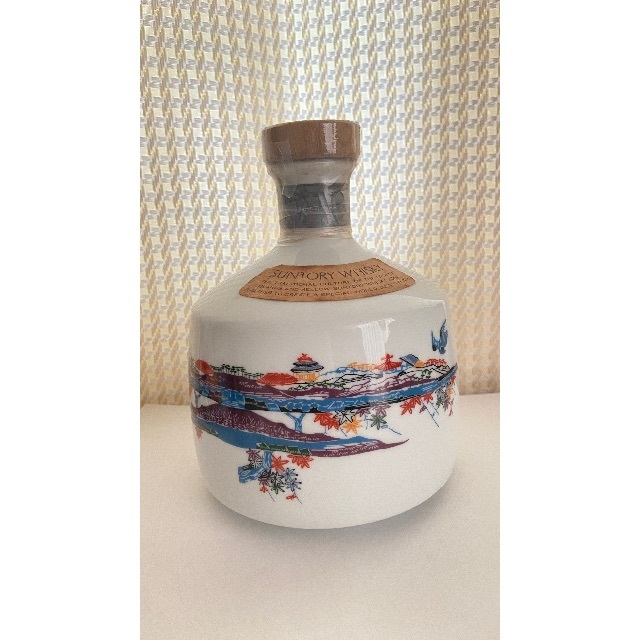 サントリー ローヤル 沖縄 琉球紅型 陶器ボトル 760ml(1240g) - ウイスキー