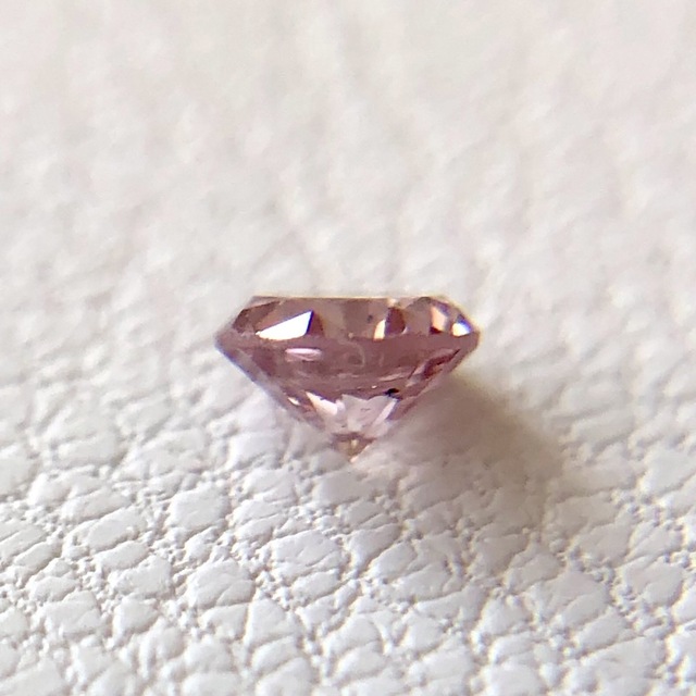 専用！ピンクダイヤモンド ルース  F.INTENSE PINK 0.072ct レディースのアクセサリー(その他)の商品写真