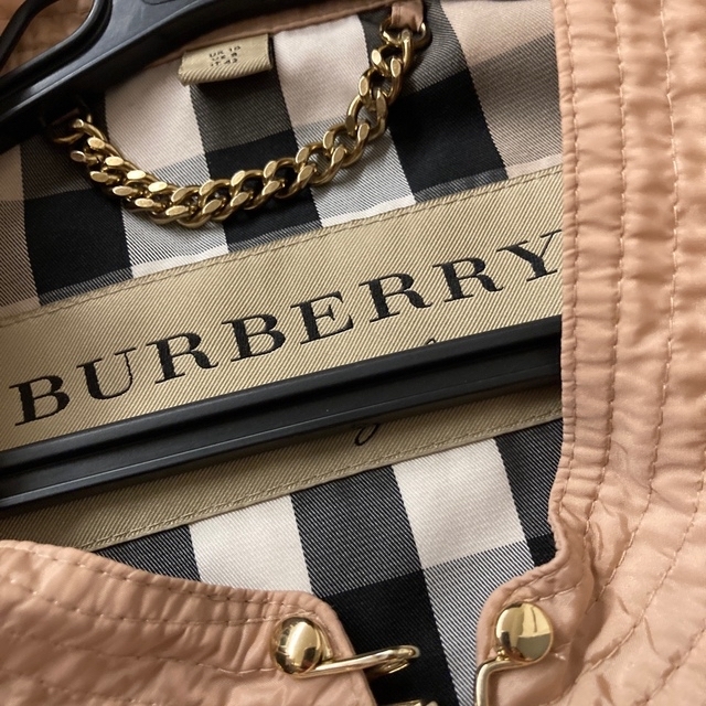 BURBERRY(バーバリー)のバーバリーロンドン　スプリングコート　ブルゾン　ピンクベージュ レディースのジャケット/アウター(スプリングコート)の商品写真