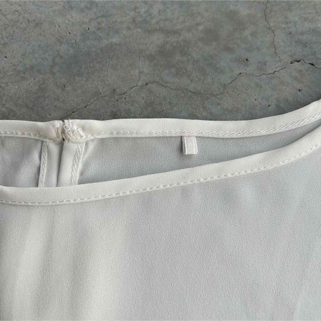 しまむら(シマムラ)のしまむら L'espoir ブラウス ホワイト 白 半袖 L レディースのトップス(シャツ/ブラウス(半袖/袖なし))の商品写真