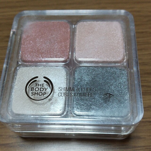 THE BODY SHOP(ザボディショップ)のシマーキューブ21 コスメ/美容のベースメイク/化粧品(アイシャドウ)の商品写真