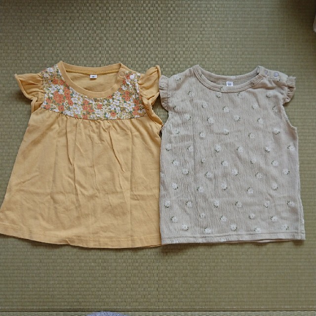 半袖トップス  90cm  2枚セット キッズ/ベビー/マタニティのキッズ服女の子用(90cm~)(Tシャツ/カットソー)の商品写真