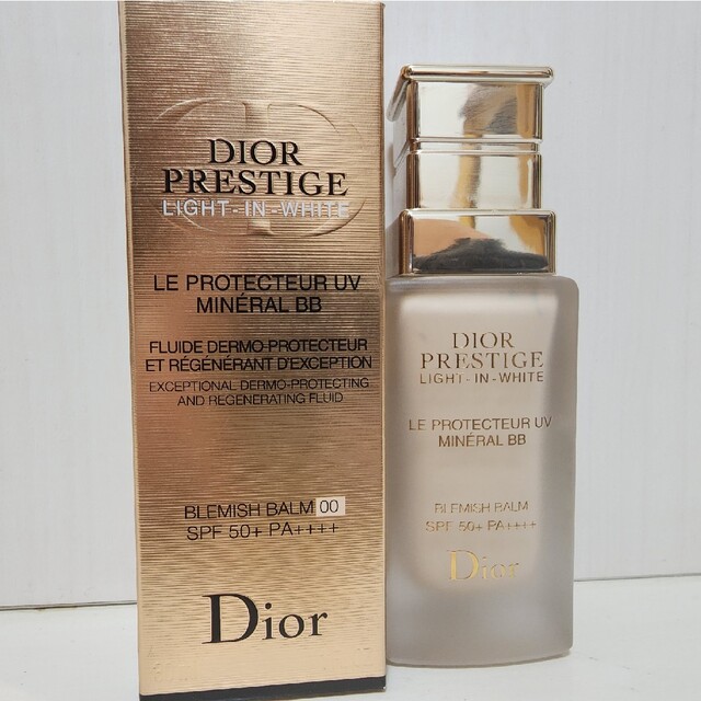 Dior プレステージホワイト BB 00ベースメイク/化粧品