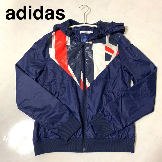 adidas(アディダス)のadidas アディダス　ネイビー　ナイロンジャケット S レディースのジャケット/アウター(ナイロンジャケット)の商品写真