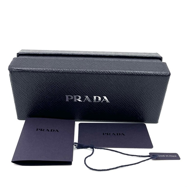 PRADA プラダ キーリング キーホルダー トライアングルロゴ バッグ