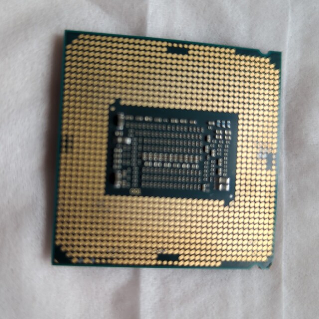 CPU Core i7 8700K スマホ/家電/カメラのPC/タブレット(PCパーツ)の商品写真