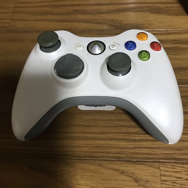 Xbox360(エックスボックス360)のMicrosoft Xbox360 XBOX 360 エンタメ/ホビーのゲームソフト/ゲーム機本体(家庭用ゲーム機本体)の商品写真