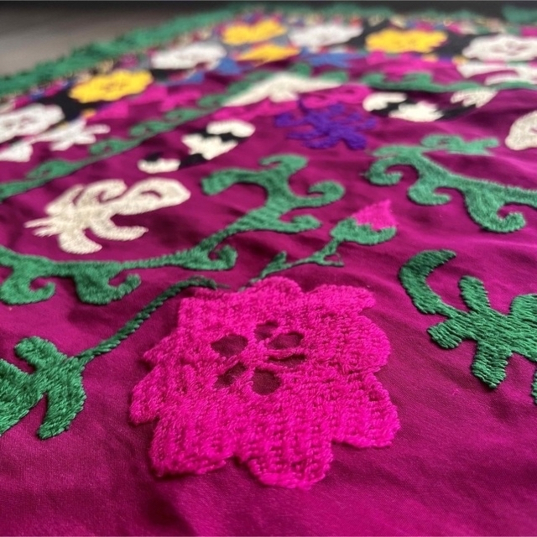 14時までの注文で即日配送 ウズベキスタン◎スザニ刺繍 ビンテージ生地