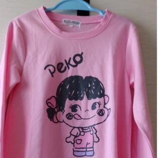 サンリオ(サンリオ)のペコちゃんＴシャツ新品{値下げ(カットソー(長袖/七分))