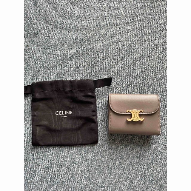 celine(セリーヌ)の✨コメント様専用）セリーヌ☆トリオンフ スモールフラップウォレット☆ペブル レディースのファッション小物(財布)の商品写真