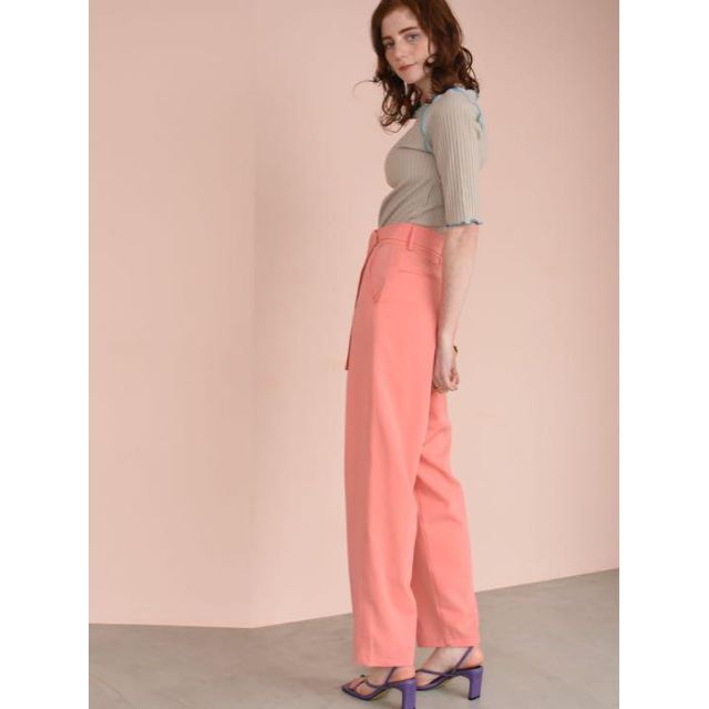 【新品タグ付き】color pin tuck straight pants レディースのパンツ(クロップドパンツ)の商品写真