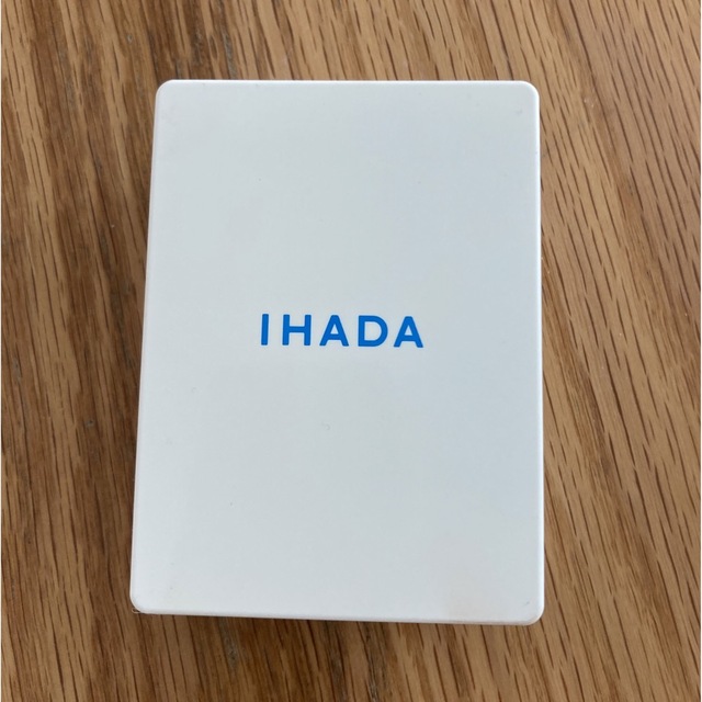 IHADA(イハダ)のイハダ　フェイスパウダー コスメ/美容のベースメイク/化粧品(フェイスパウダー)の商品写真