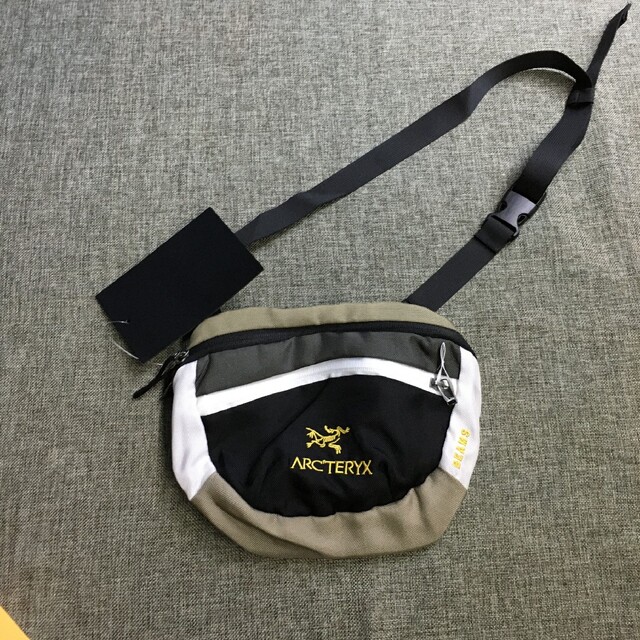 ARC’TERYX × BEAMS  Mantis 2 Waist Pack