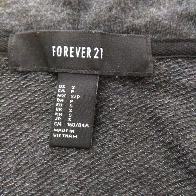 FOREVER 21(フォーエバートゥエンティーワン)のFOREVER21 バックプリントパーカー レディースのトップス(パーカー)の商品写真