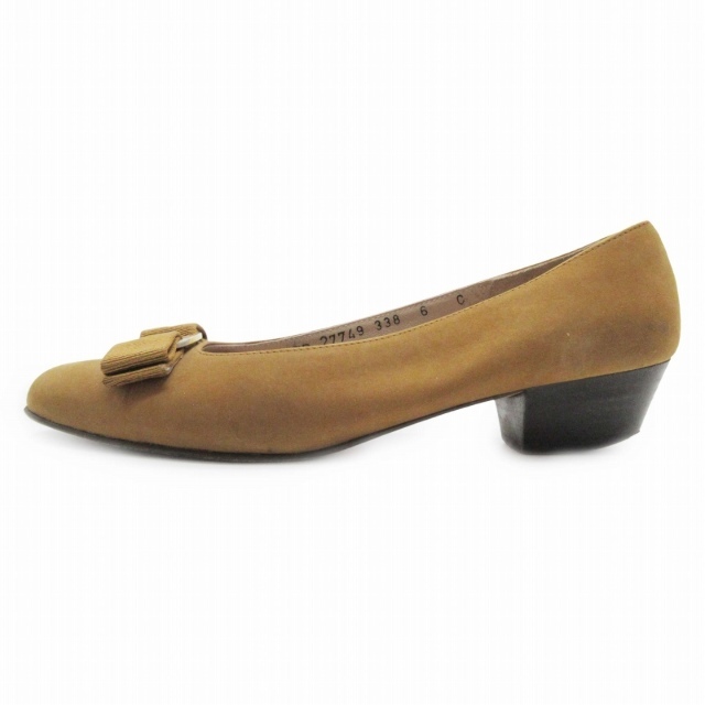 Ferragamo サルバトーレフェラガモ ヌバック レザー パンプス ブラック