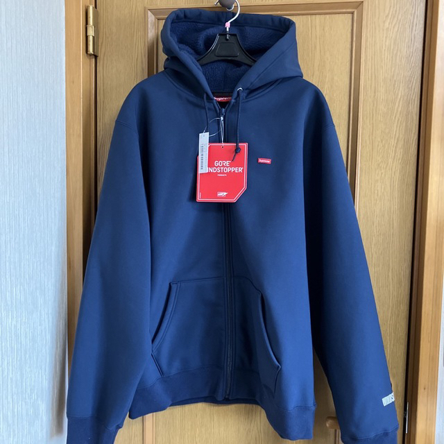 Supreme(シュプリーム)のwindstopper zip up hooded sweatshirt メンズのトップス(パーカー)の商品写真