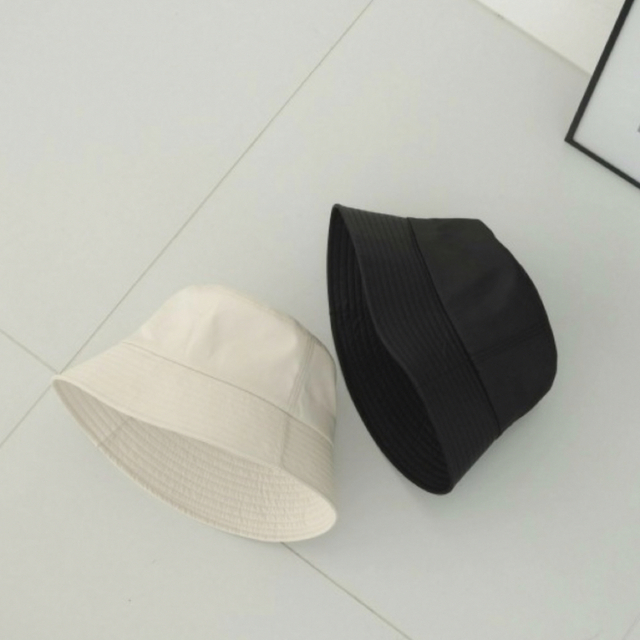 新品未使用 バケットハット２色セット レディースの帽子(ハット)の商品写真