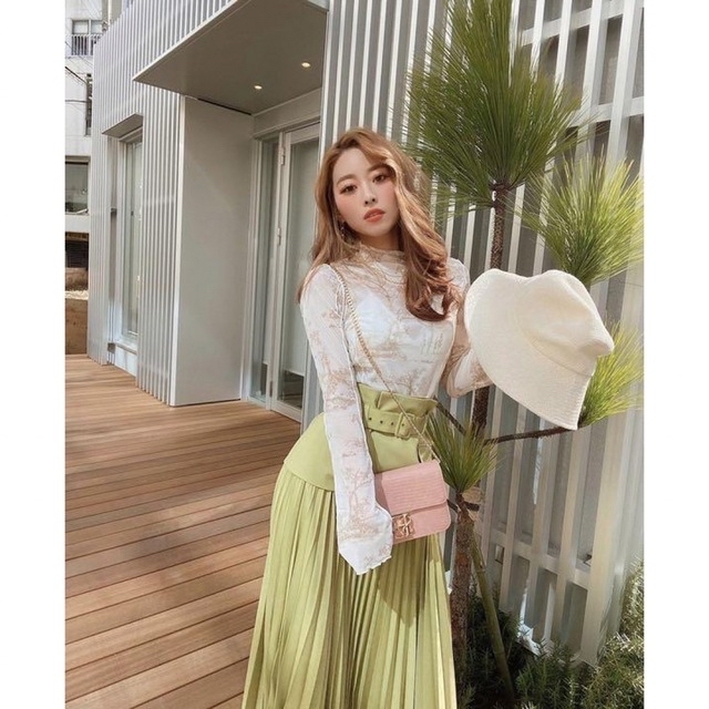 新品タグ付⭐️エイミーイストワール🌸桜色美しいプリーツスカート+お洒落ベルト付
