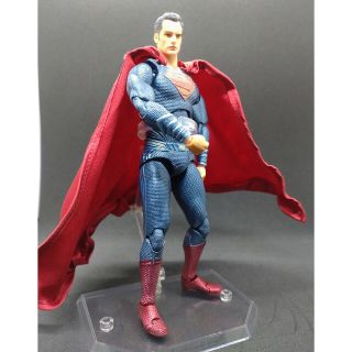 ※難アリ MAFEX スーパーマン [ジャスティスの誕生]](アメコミ)