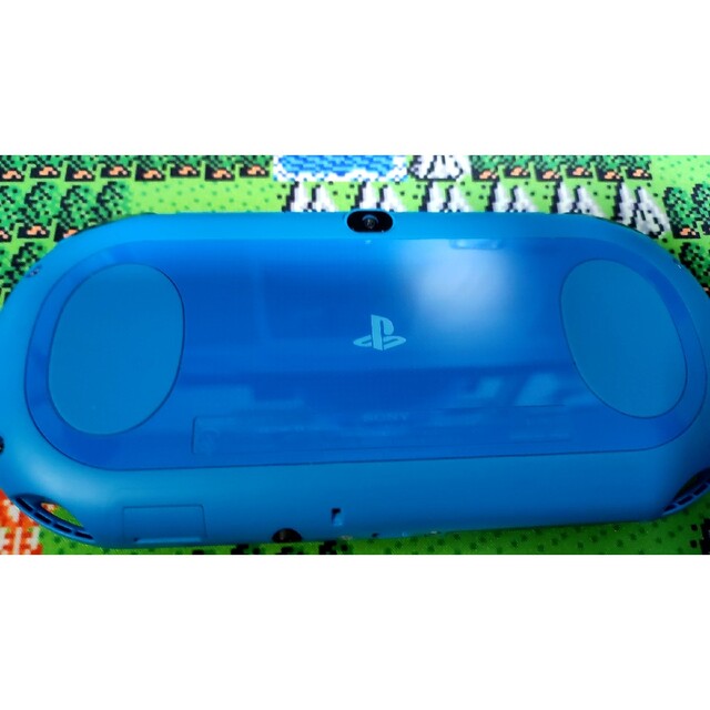 SONY(ソニー)の【中古美品】PSVita【本体のみ】 エンタメ/ホビーのゲームソフト/ゲーム機本体(携帯用ゲーム機本体)の商品写真