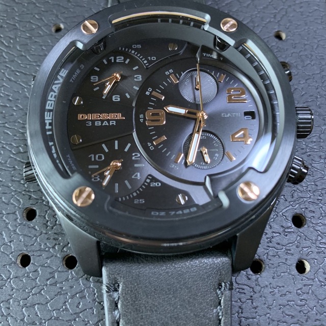 新品✨ディーゼル DIESEL クオーツ メンズ 腕時計 DZ7428 ブラック