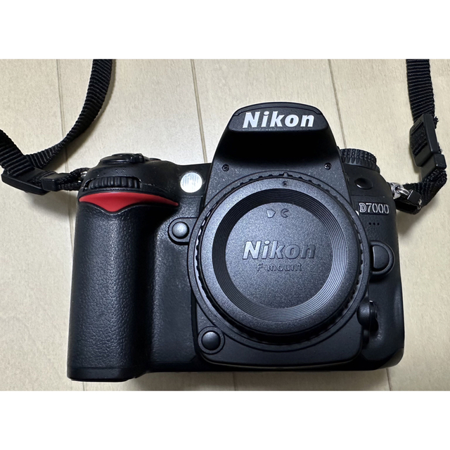 Nikon デジタル一眼レフカメラ D7000 18-105 VR レンズキット 1