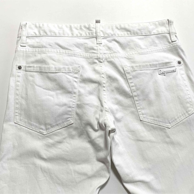 DSQUARED2(ディースクエアード)の☆良品 ディースクエアード ローライズ テーパード デニムパンツ 白 イタリア製 メンズのパンツ(デニム/ジーンズ)の商品写真