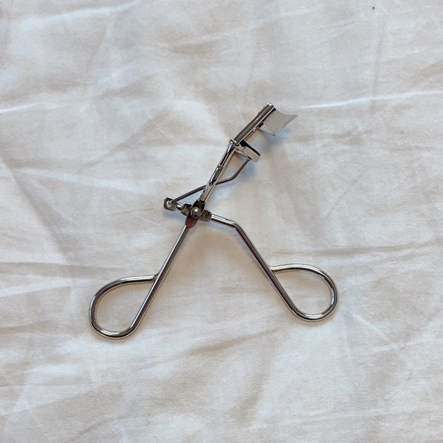 SUQQU(スック)の❣️4/1発送❣️SUQQU、アイラッシュカーラー コスメ/美容のメイク道具/ケアグッズ(ビューラー・カーラー)の商品写真