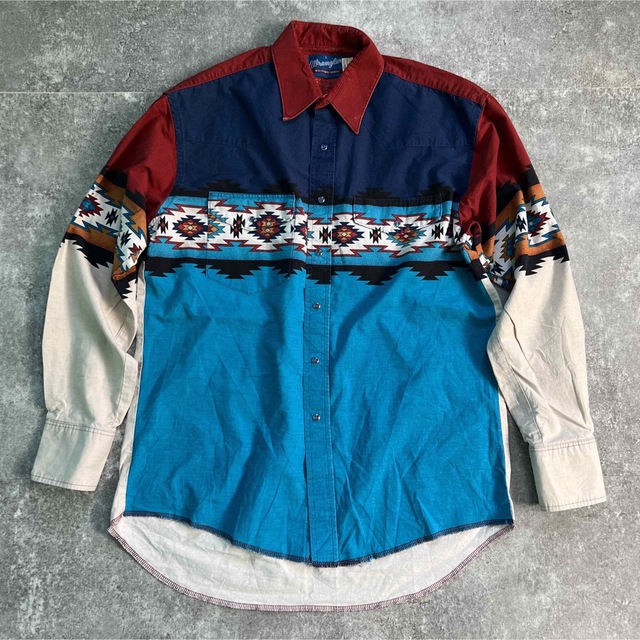 Wrangler(ラングラー)の90s【Wrangler】 ネイティブ柄 ヴィンテージ ウエスタンシャツ 古着 メンズのトップス(シャツ)の商品写真