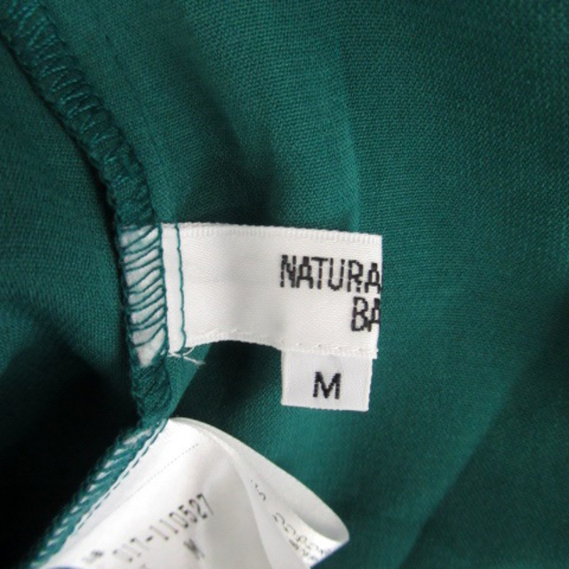 NATURAL BEAUTY BASIC(ナチュラルビューティーベーシック)のナチュラルビューティーベーシック ブラウス カットソー ノースリーブ M 緑 レディースのトップス(シャツ/ブラウス(半袖/袖なし))の商品写真