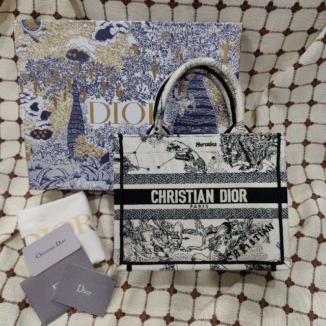 ⭐極美品⭐ DIOR BOOK TOTE ブックトート スモールバッグ 最新最全の