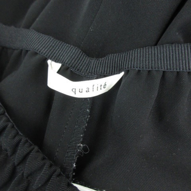 qualite(カリテ)のカリテ ワイドパンツ イージーパンツ アンクル丈 36 ブラック 黒 レディースのパンツ(その他)の商品写真